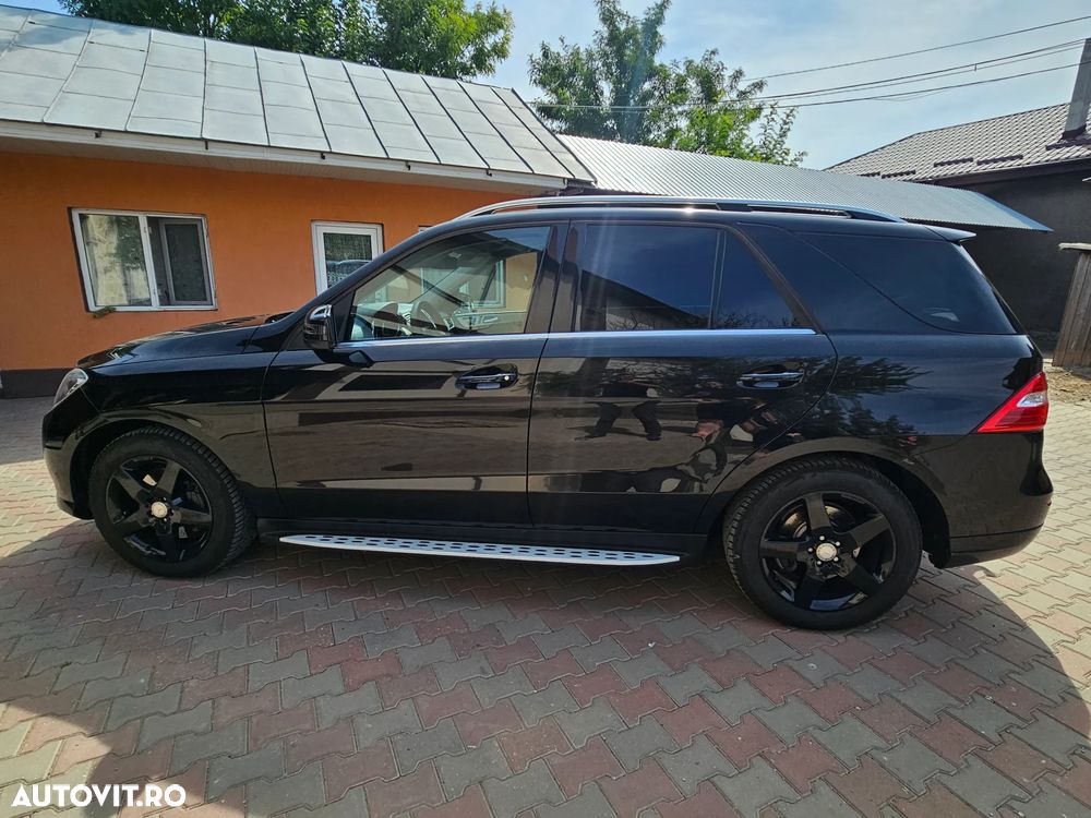 Mercedes-Benz ML 350 BlueTec 4MATIC Aut - 3