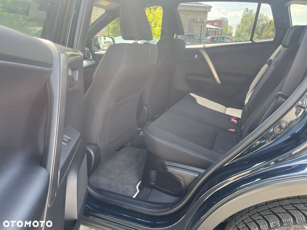 Toyota RAV4 Hybrid Premium 4x4 - 17
