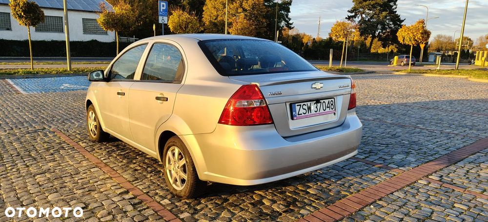 Chevrolet Aveo - 5