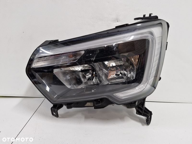 renault master iii 3 lift iv 4 lampa lewy przód przednia led eu 260607867r - 2