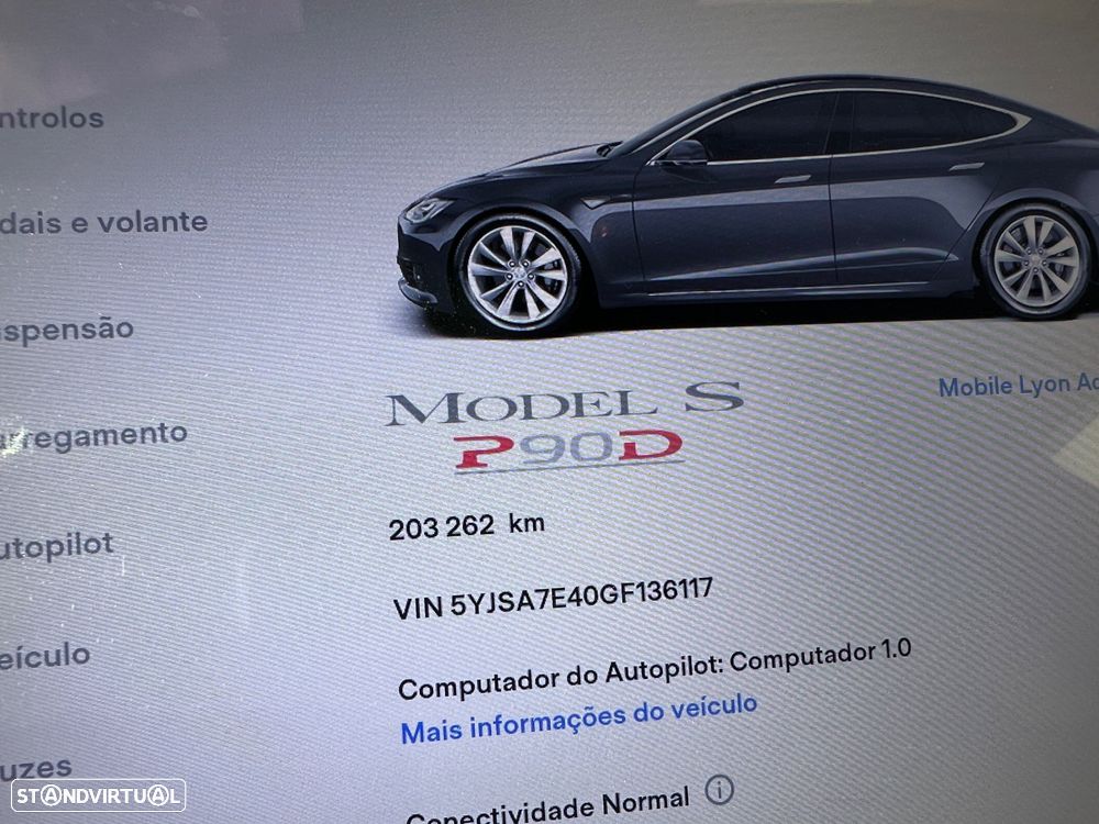 Tesla Model S P90D - 9