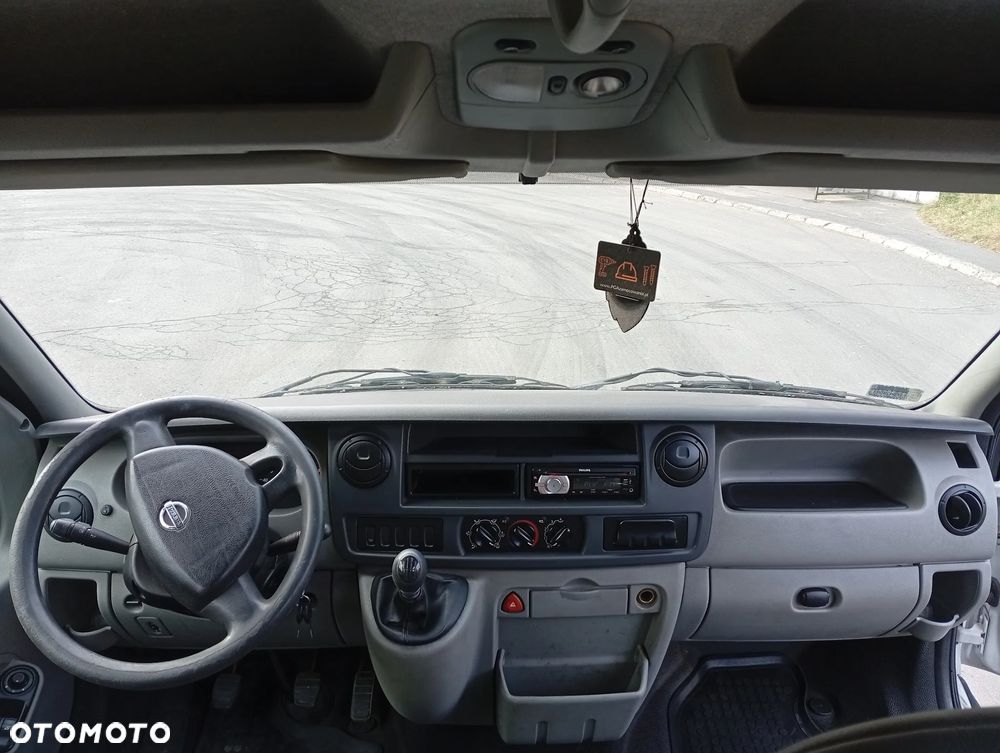 Nissan Interstar - 4