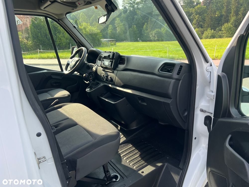 Renault Master - 25