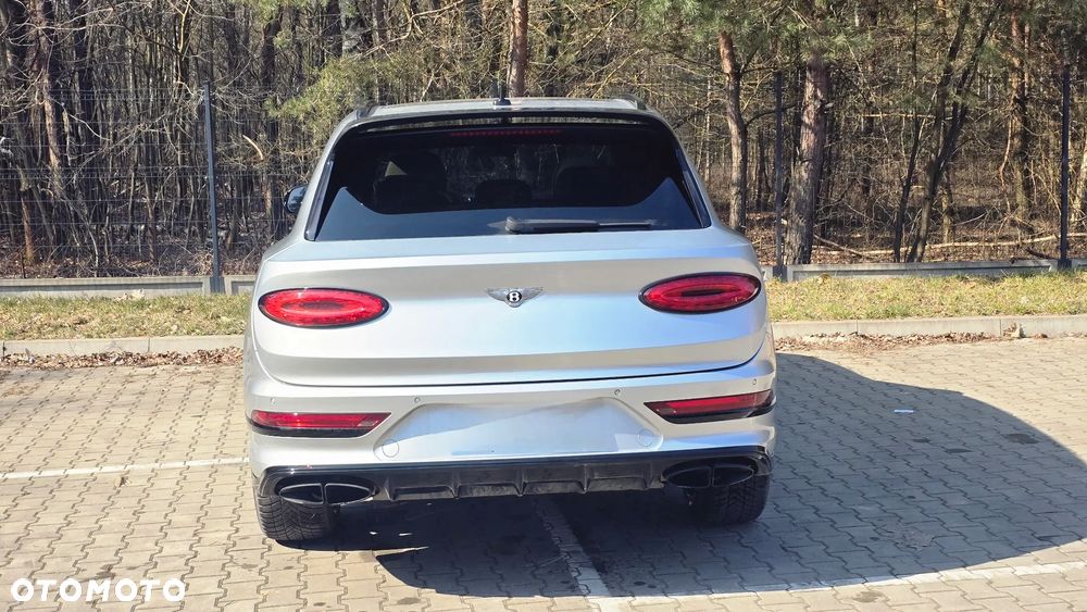 Bentley Bentayga - 32
