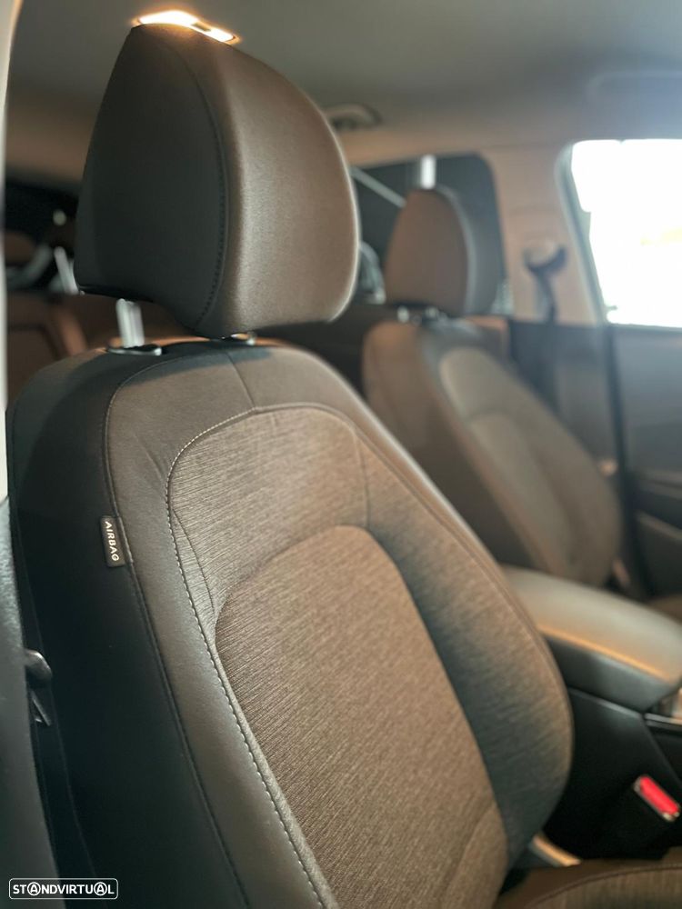 Hyundai Kauai Business - 18