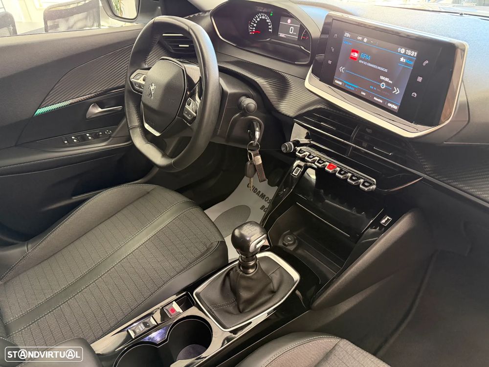 Peugeot 2008 1.2 PureTech Allure - 33