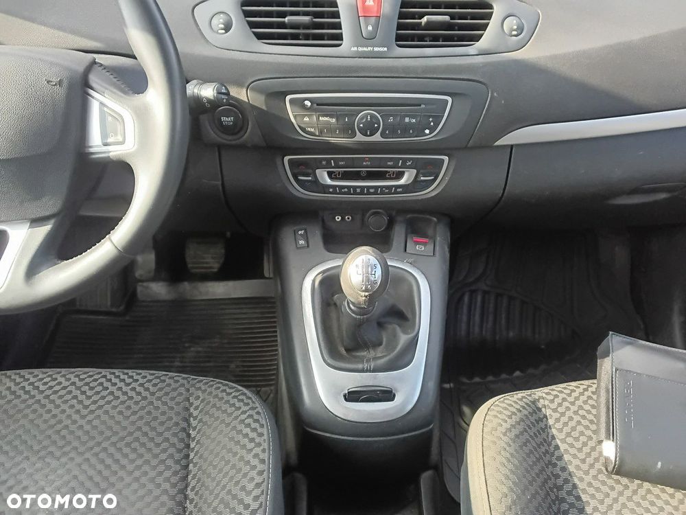Renault Scenic - 16