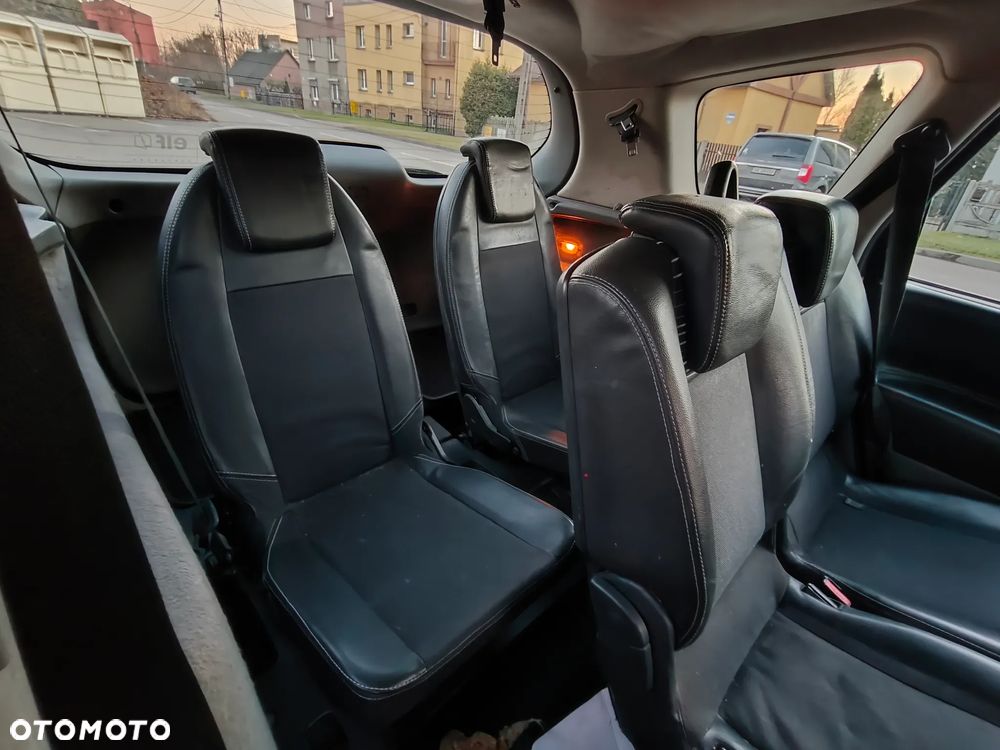 Renault Scenic 1.6 16V Expression - 8