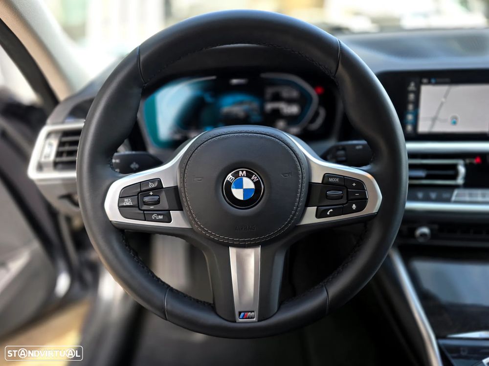 BMW 330 e Pack M Auto - 19