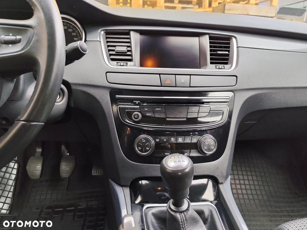 Peugeot 508 1.6 e-THP Active S&S - 21