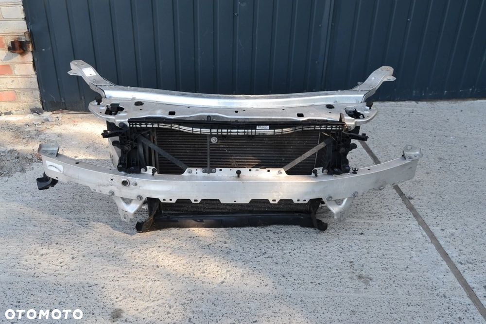 kompletny pas przedni mecedes e300 w213 kombi combi 2.0 CGI - 1