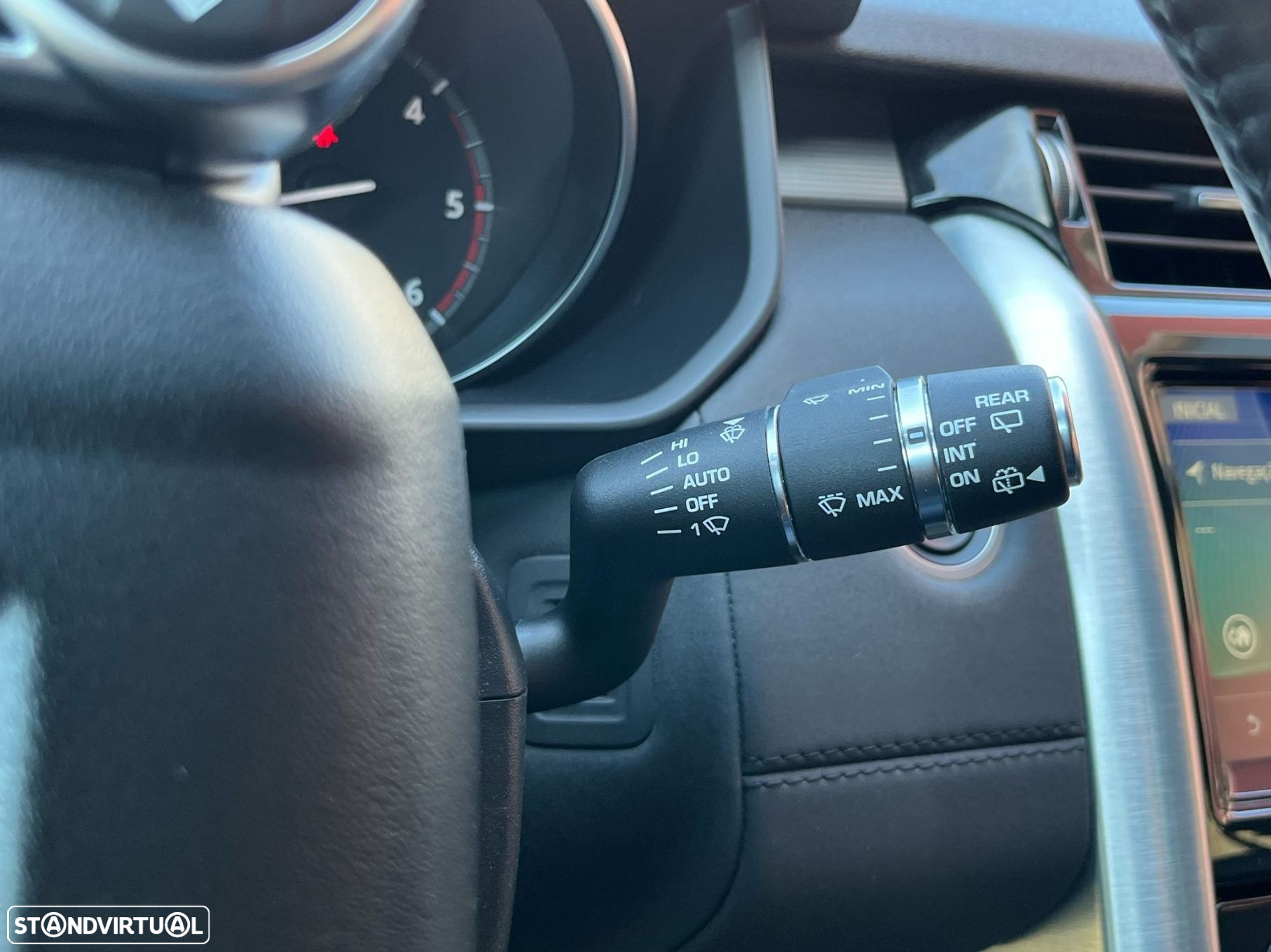Land Rover Discovery 2.0 SD4 HSE Auto - 19