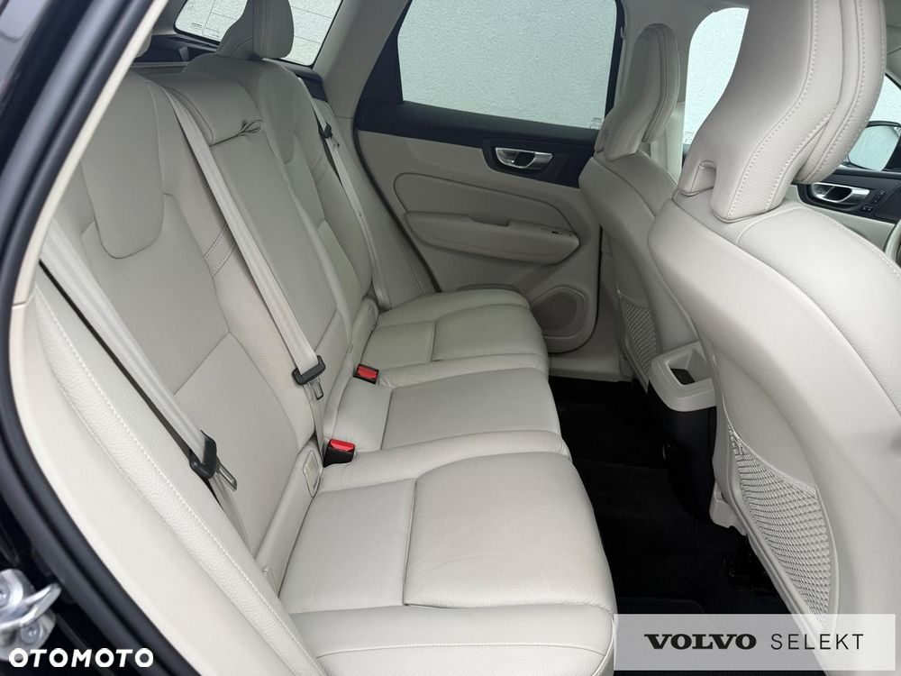 Volvo XC 60 - 38