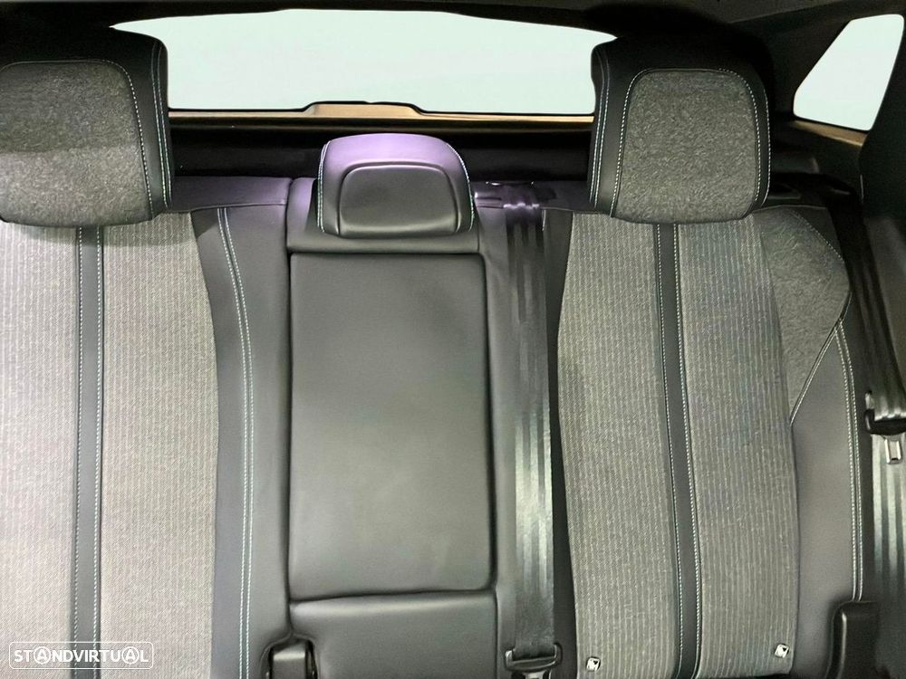 Peugeot 3008 - 18