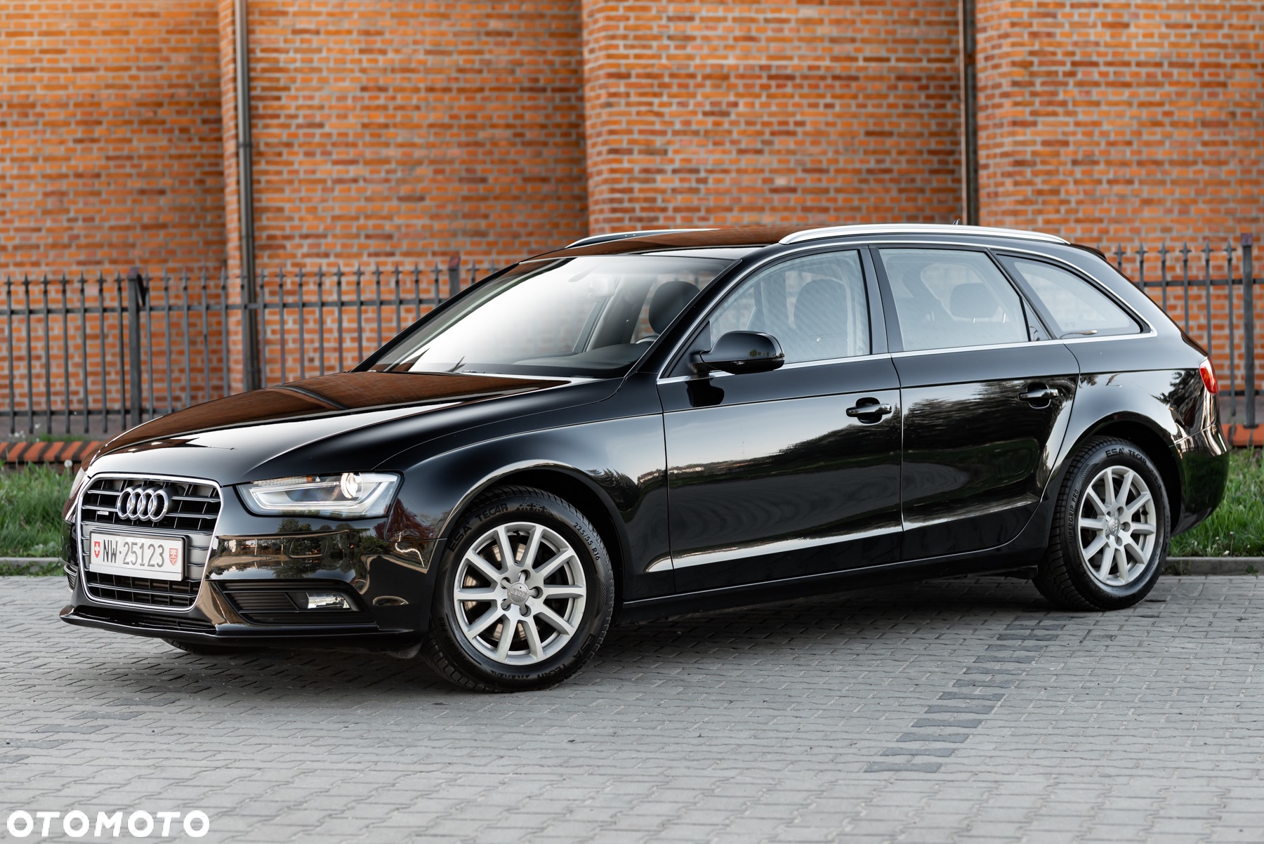Audi A4 Avant 1.8 TFSI quattro Attraction - 9