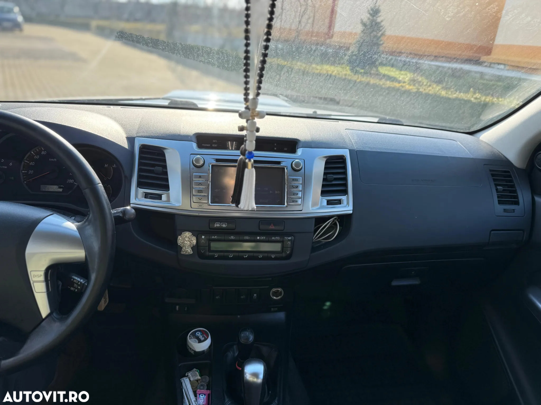 Toyota Hilux 4x4 Cabina Dubla Style+ Aut. - 13