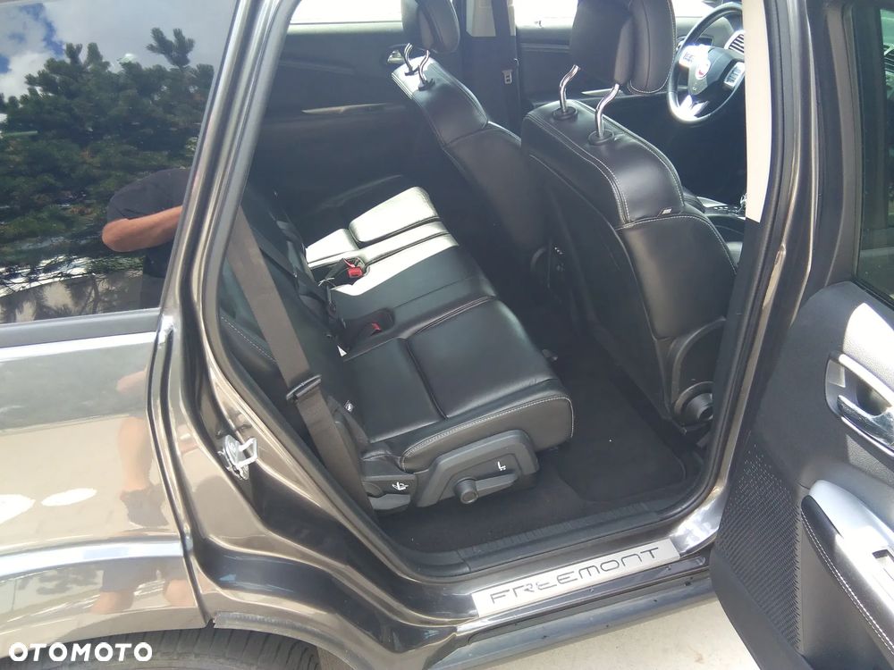 Fiat Freemont 2.0 Multijet 16V DPF Automatik Allrad Lounge - 26