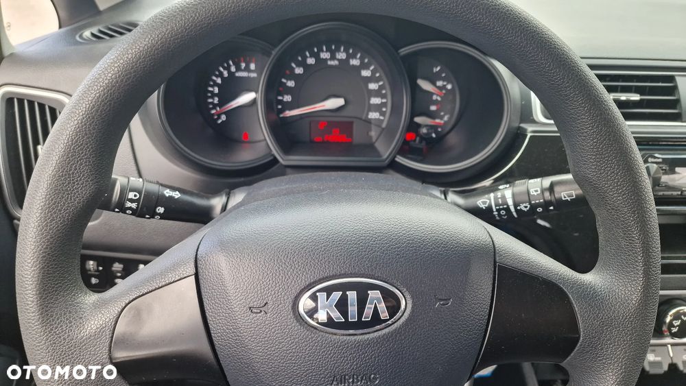 Kia Rio 1.2 Attract - 13