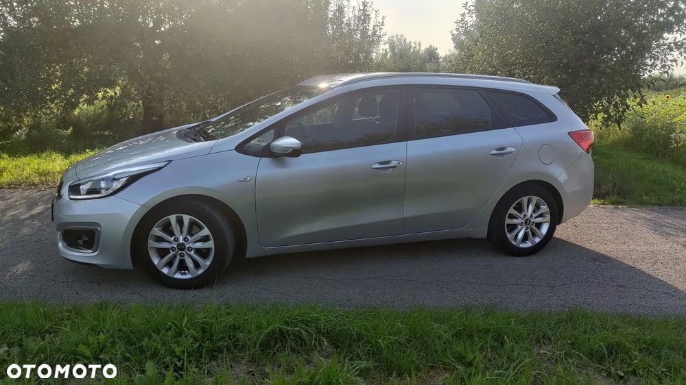 Kia Ceed SW 1.0 T-GDI 120 OPF Vision - 4
