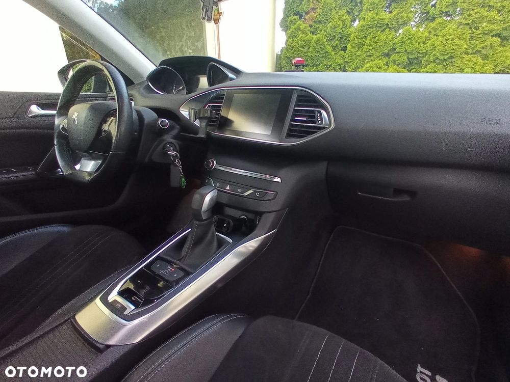 Peugeot 308 BlueHDi 150 Automatik Stop & Start Niveau 2 Business-Line - 9