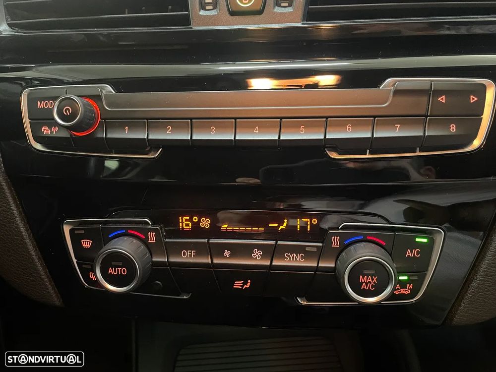 BMW X1 25 e xDrive Corporate Edition - 22