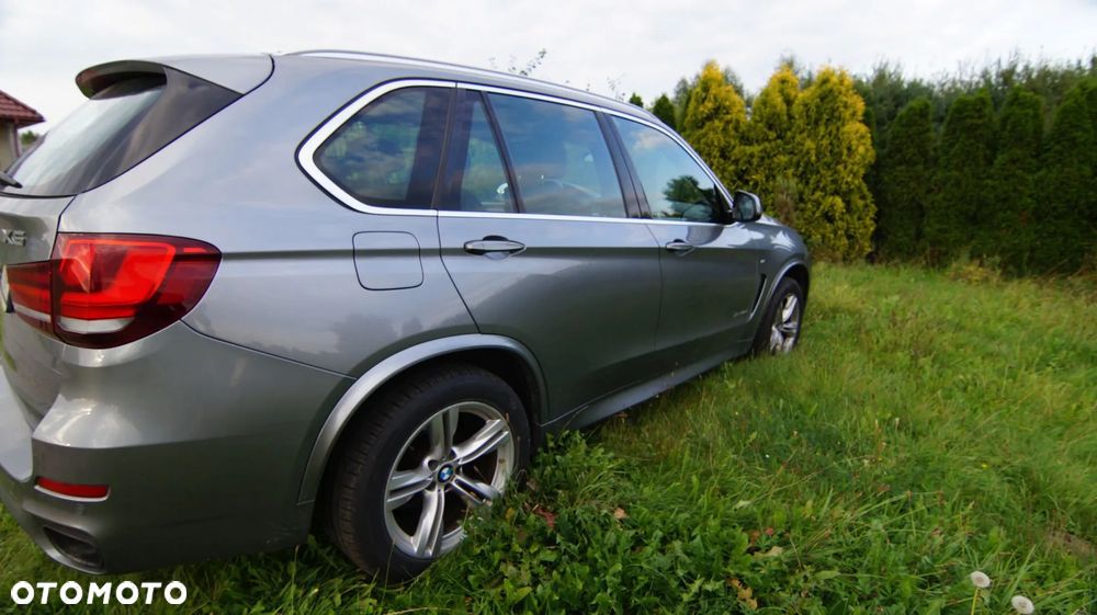 BMW X5 xDrive40d - 15