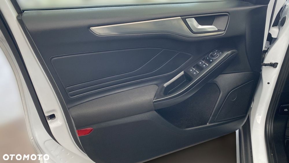 Ford Focus 1.0 EcoBoost mHEV Titanium X - 14