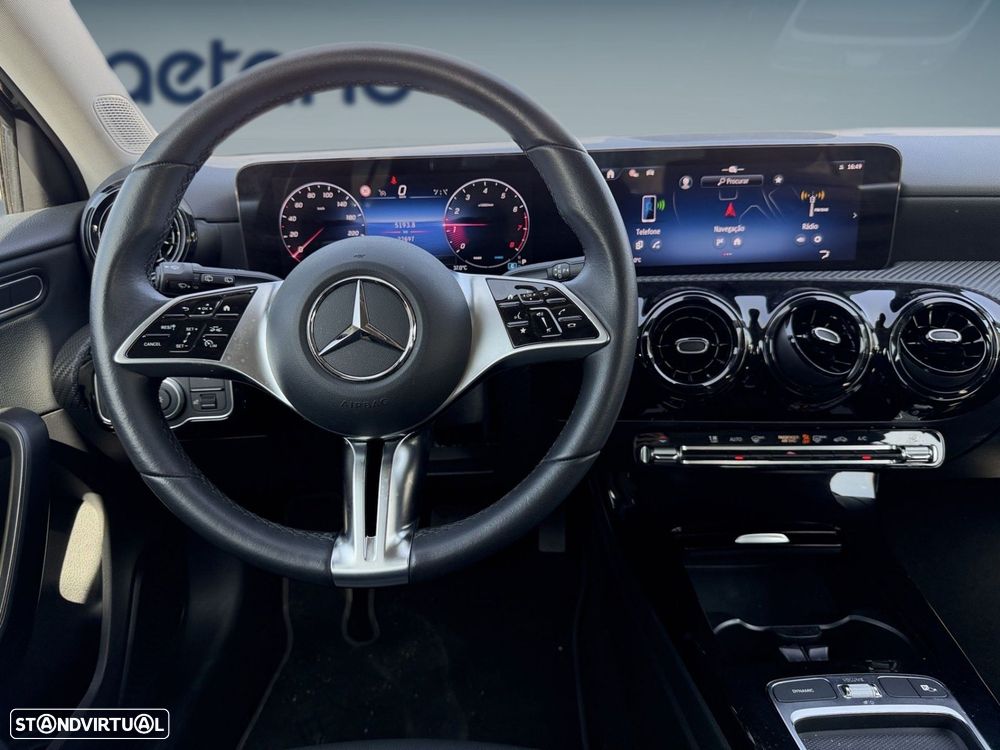 Mercedes-Benz A 200 - 13