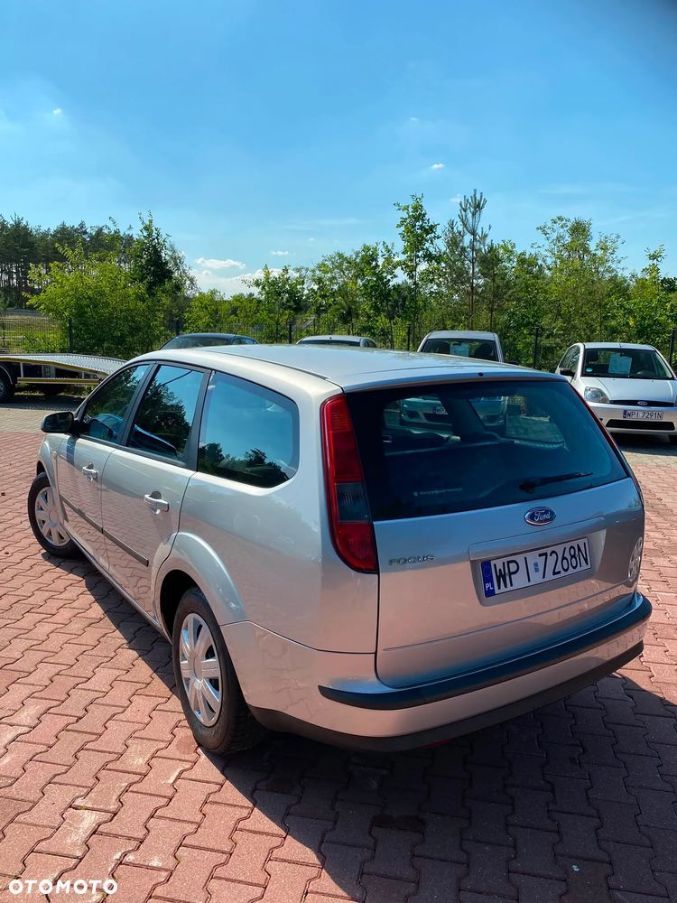Ford Focus 1.6 16V Fun X - 5