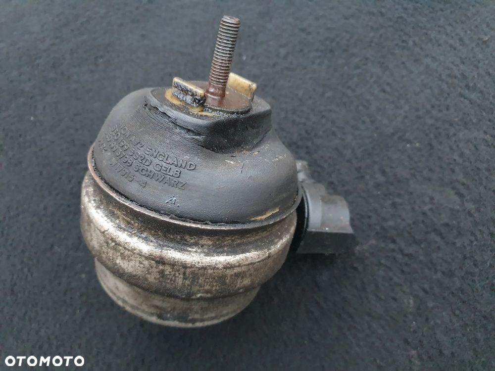 PODUSZKA Z CZUJNIKIEM AUDI A4 PASSAT B5 PODUSZKA SILNIKA 8E0199382D - 1