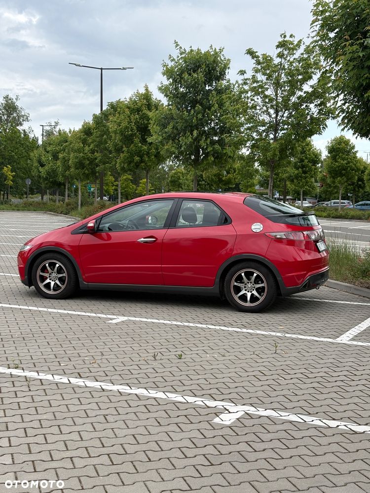 Honda Civic 1.8 Executive - 11