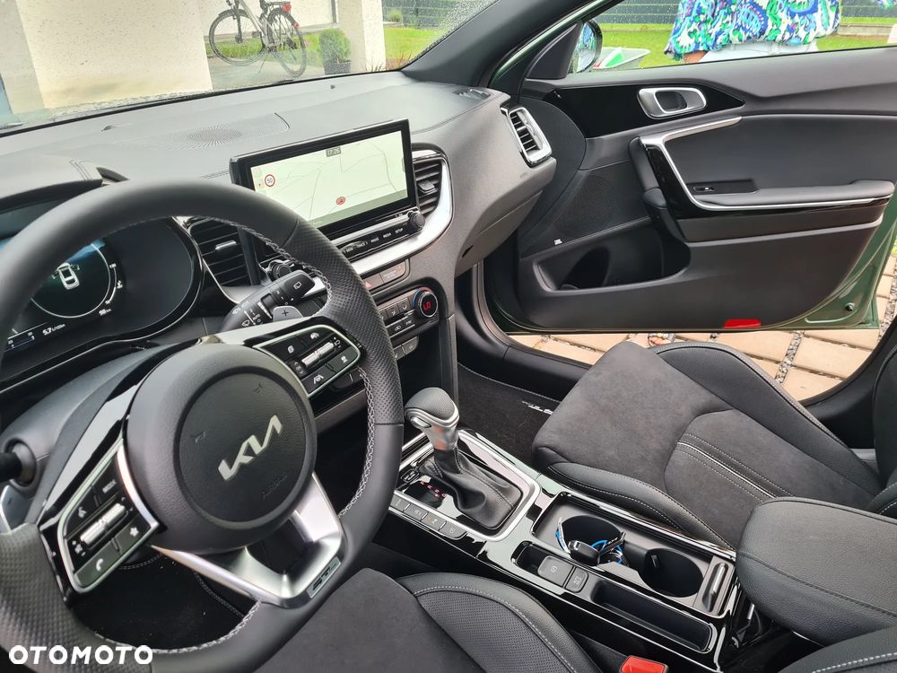 Kia ProCeed - 18