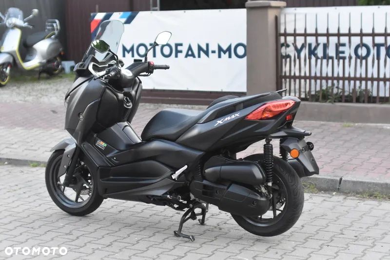 Yamaha X-max - 18