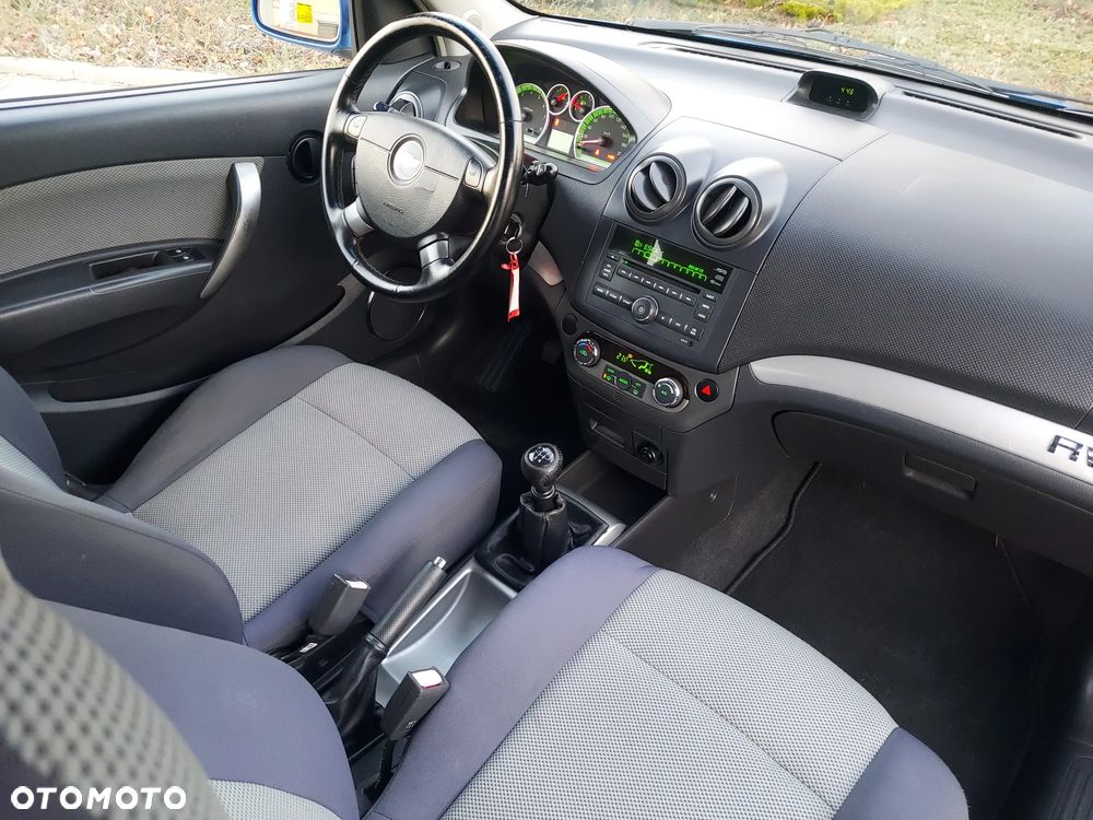 Chevrolet Aveo 1.4 16V LS - 8