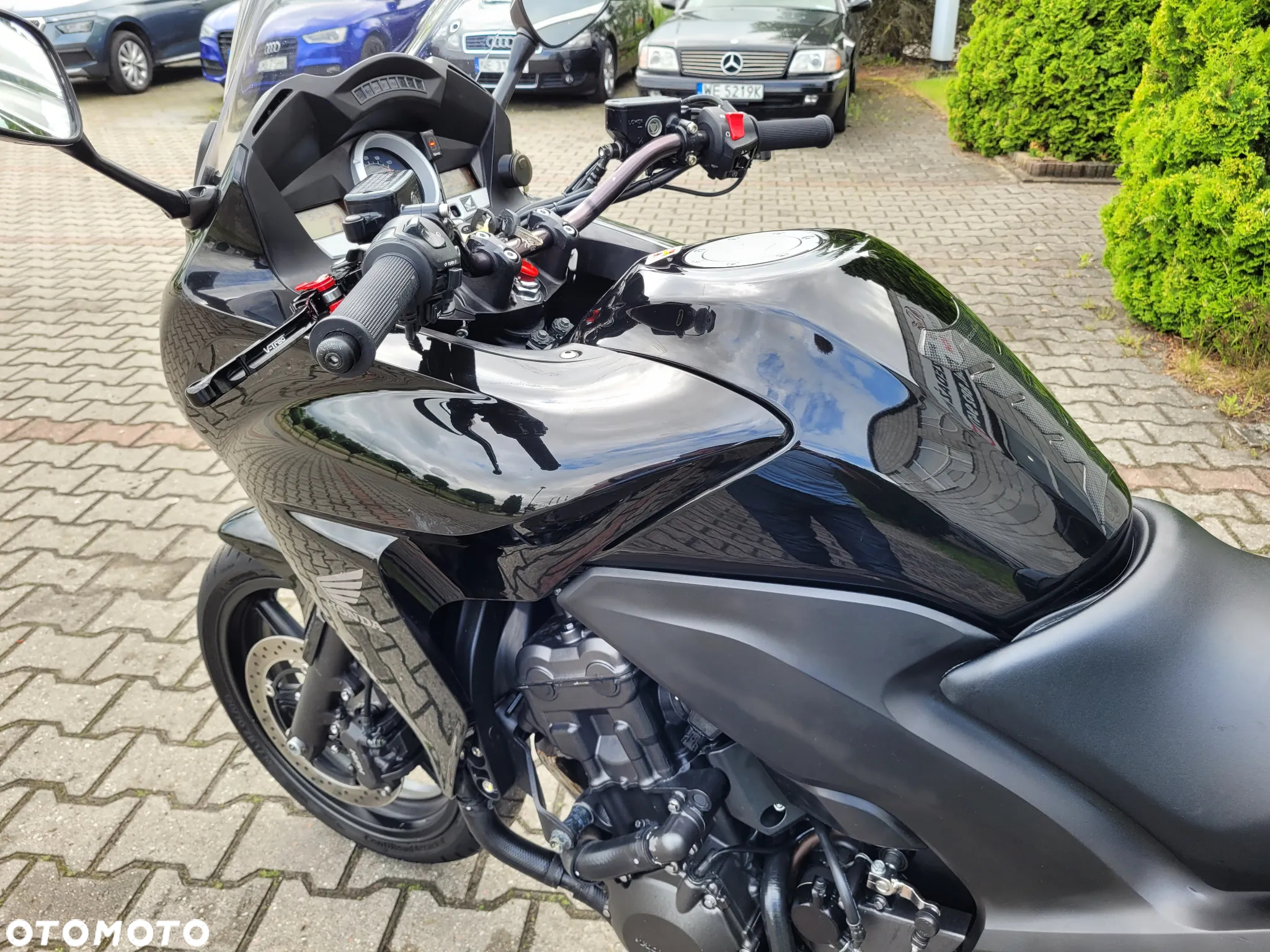 Honda CBF - 11
