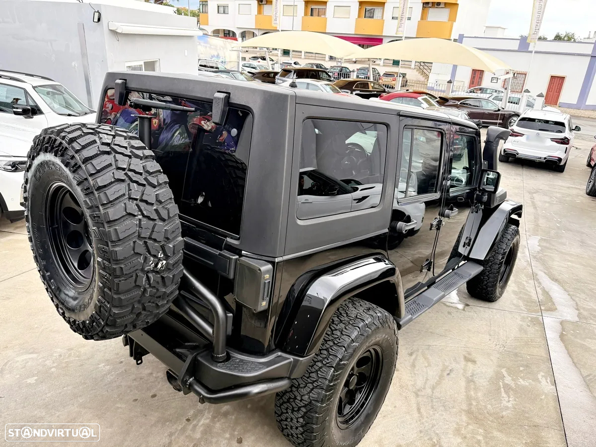 Jeep Wrangler 2.8 CRD ATX Sport - 42