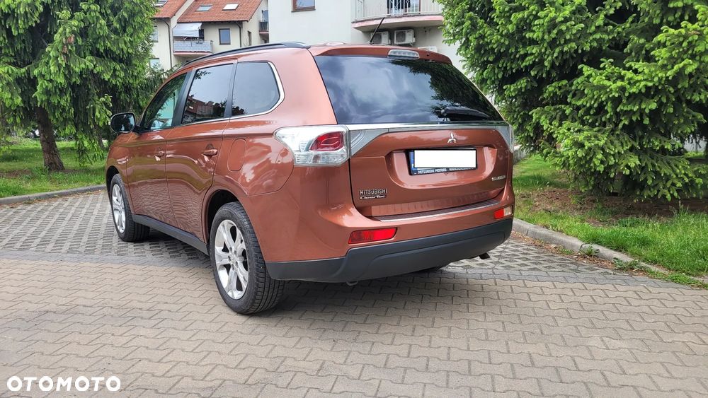 Mitsubishi Outlander 2.2 DID Intense + - 2