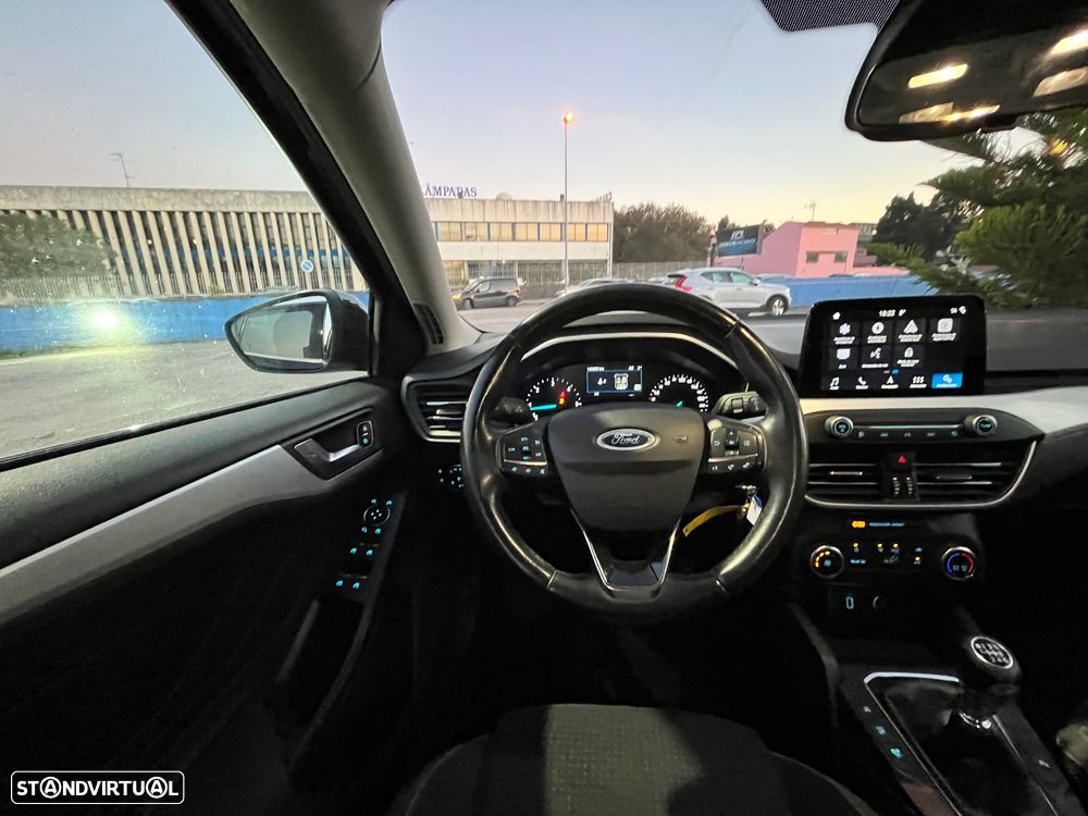 Ford Focus SW 1.5 TDCi EcoBlue Titanium - 43