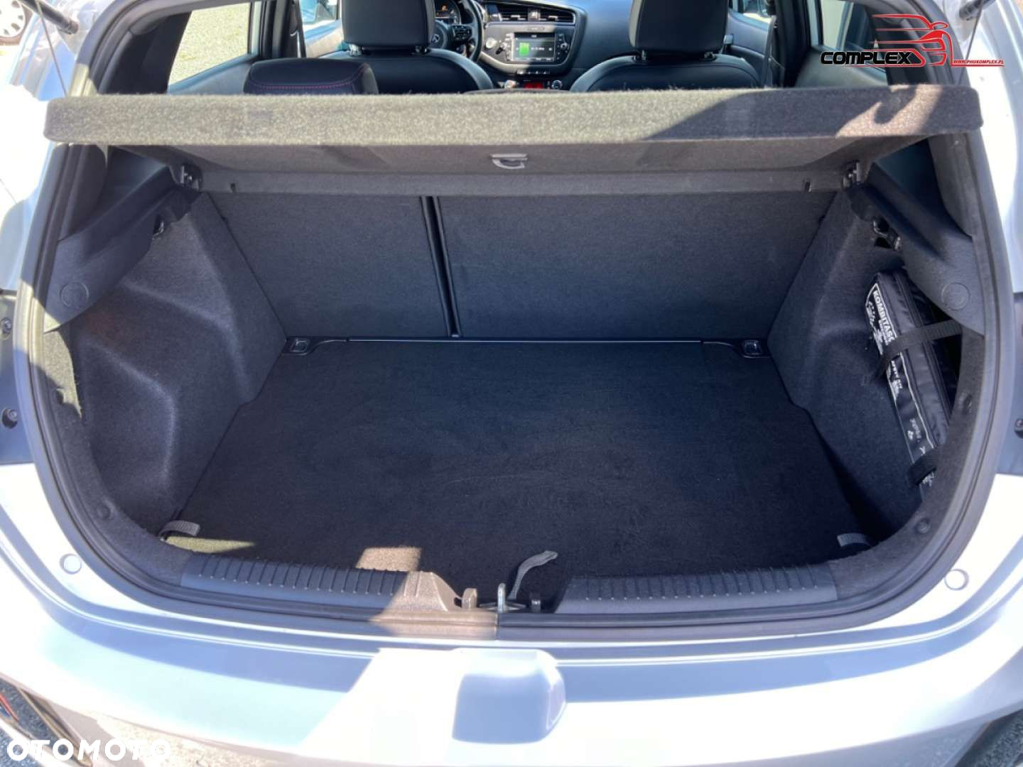 Kia Ceed - 8