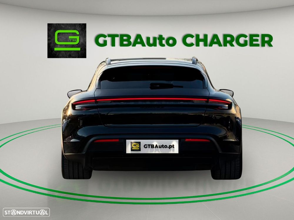 Porsche Taycan Cross Turismo - 23