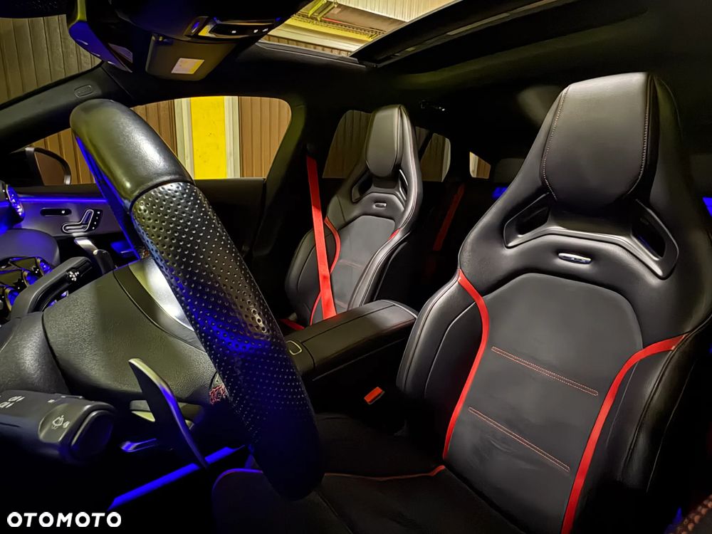 Mercedes-Benz CLA AMG 35 4-Matic 7G-DCT - 23