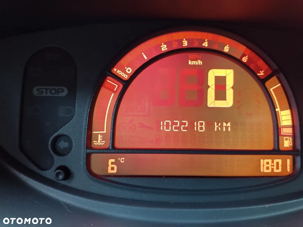 Renault Modus - 18