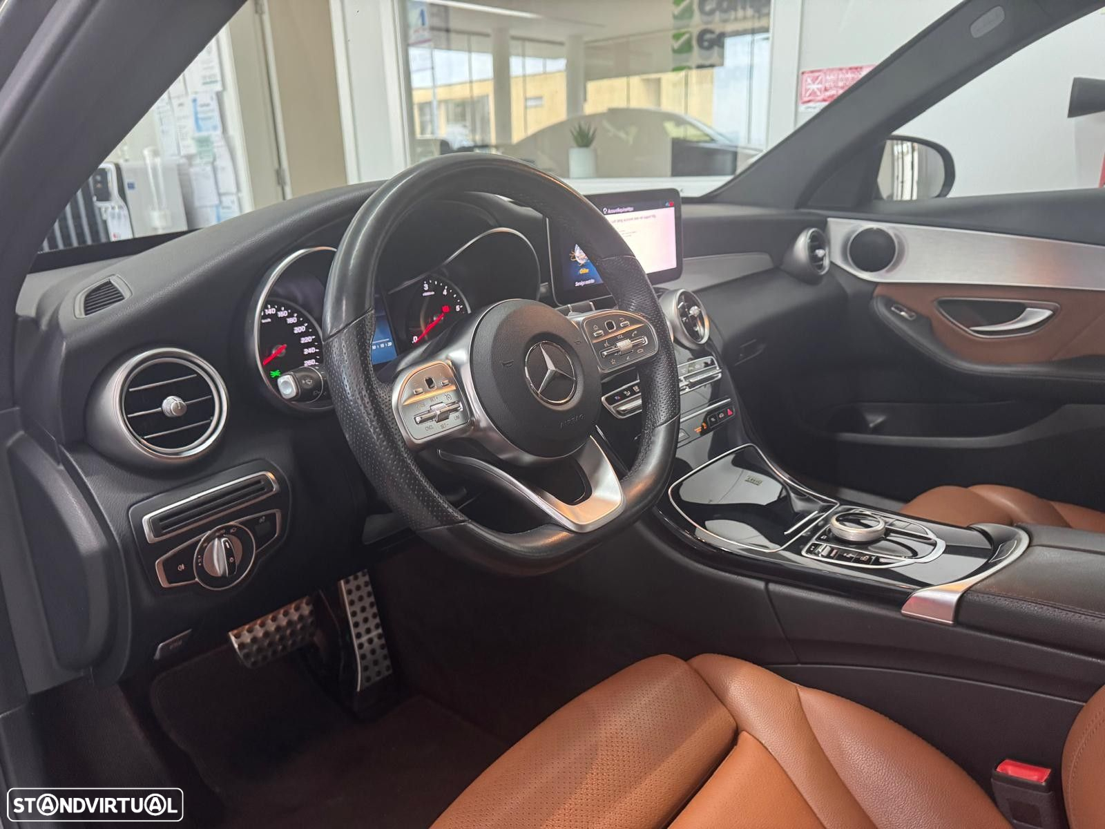 Mercedes-Benz C 300 d AMG Line - 14