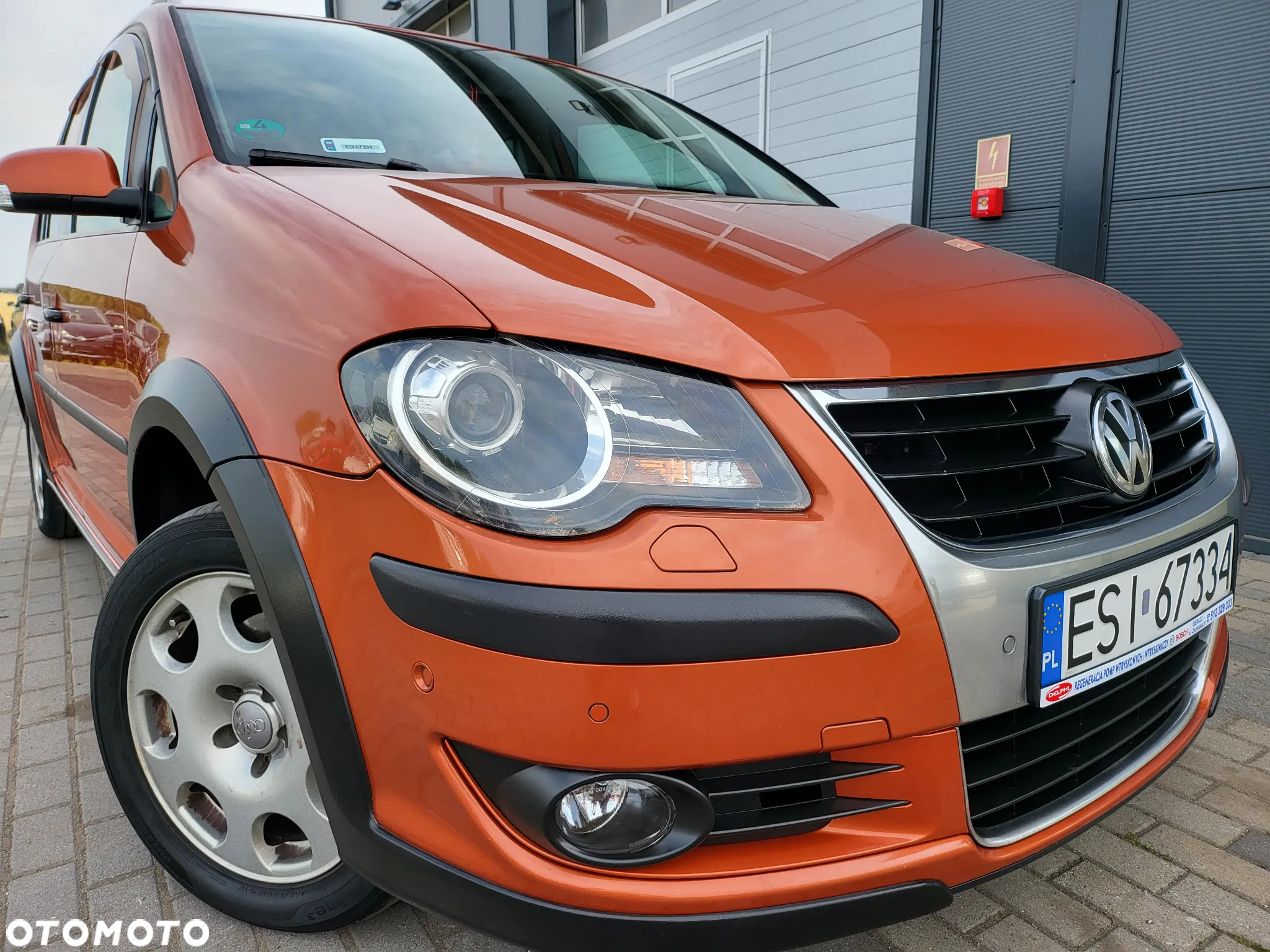 Volkswagen Touran 1.4 TSI Cross - 2
