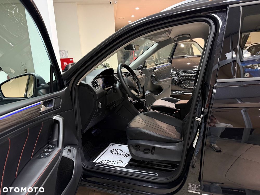 Volkswagen Tiguan - 23