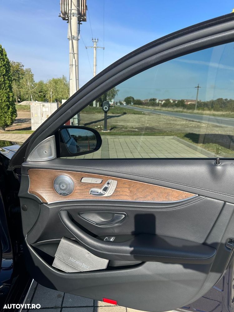 Mercedes-Benz E 220 d T 9G-TRONIC Exclusive - 32