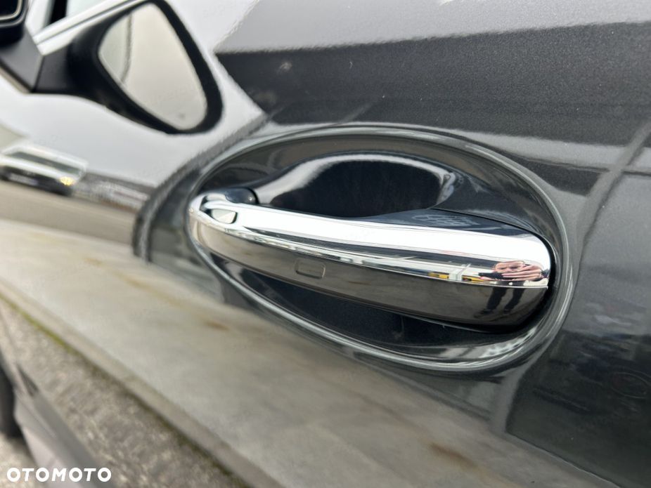 Mercedes-Benz GLC - 17