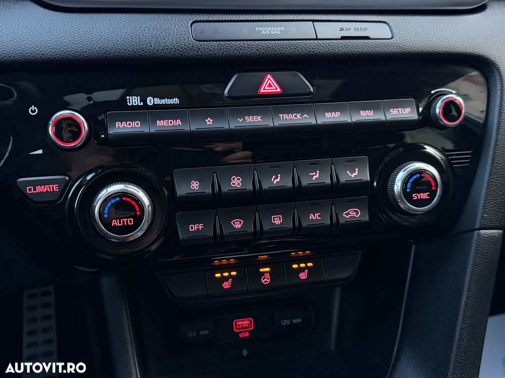 Kia Sportage 1.6 CRDI 2WD Eco-Dynamics+ (48V M-H) DCT GT-line - 11