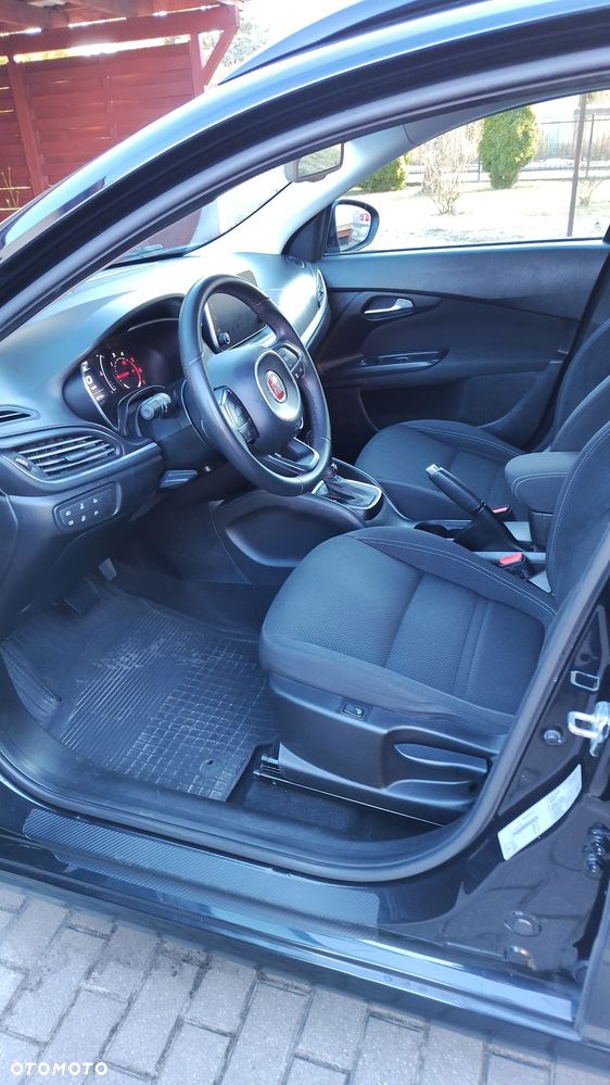 Fiat Tipo 1.6 MultiJet DCT Lounge - 19