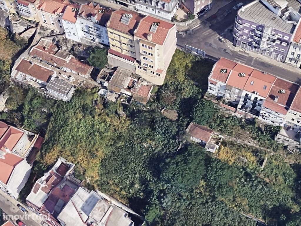 Terreno Urbano para Construção com PIP para Venda na Rua Maria Pia,... - Grande imagem: 2/13